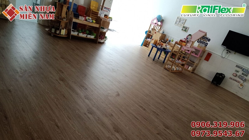 Ung-dung-san-nhua-hem-khoa-m803-2